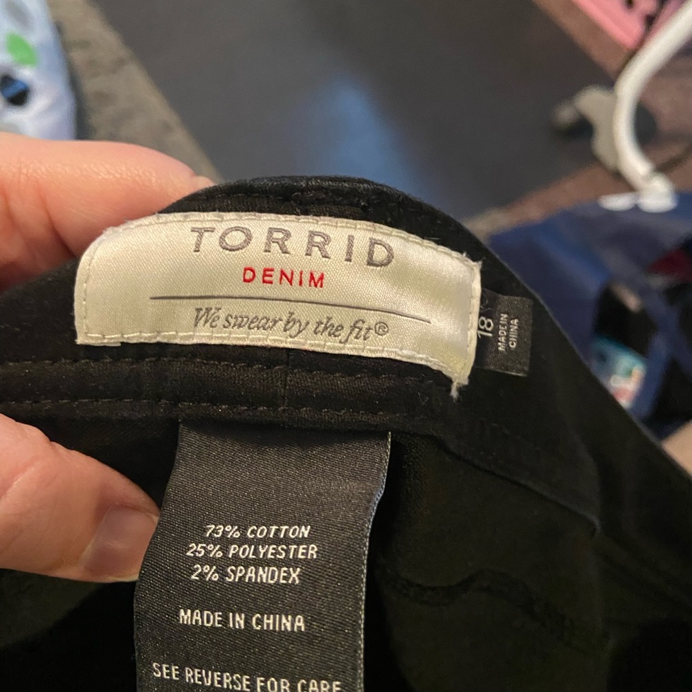 Torrid stretch jeans - Picture 3 of 3